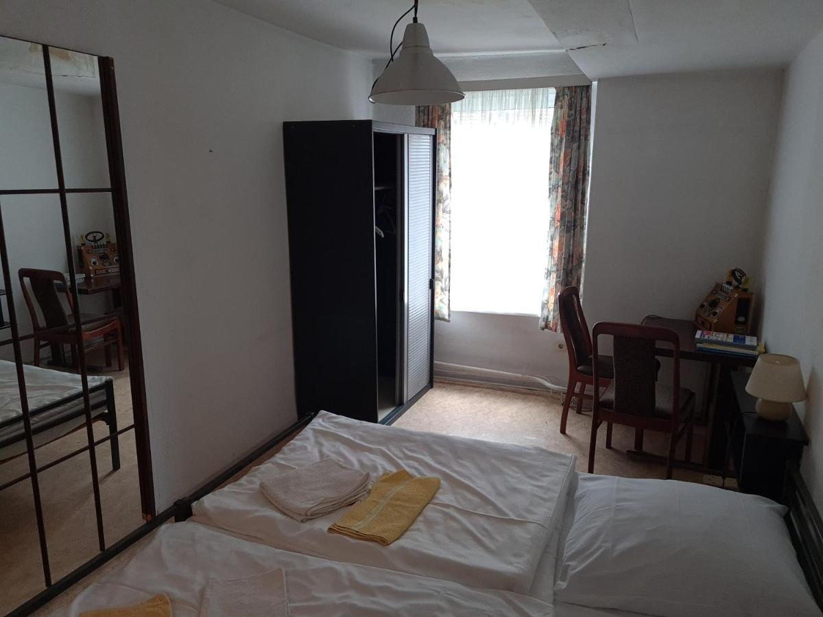 Altstadthotel Zum Goldenen Anker 뤼베크 외부 사진
